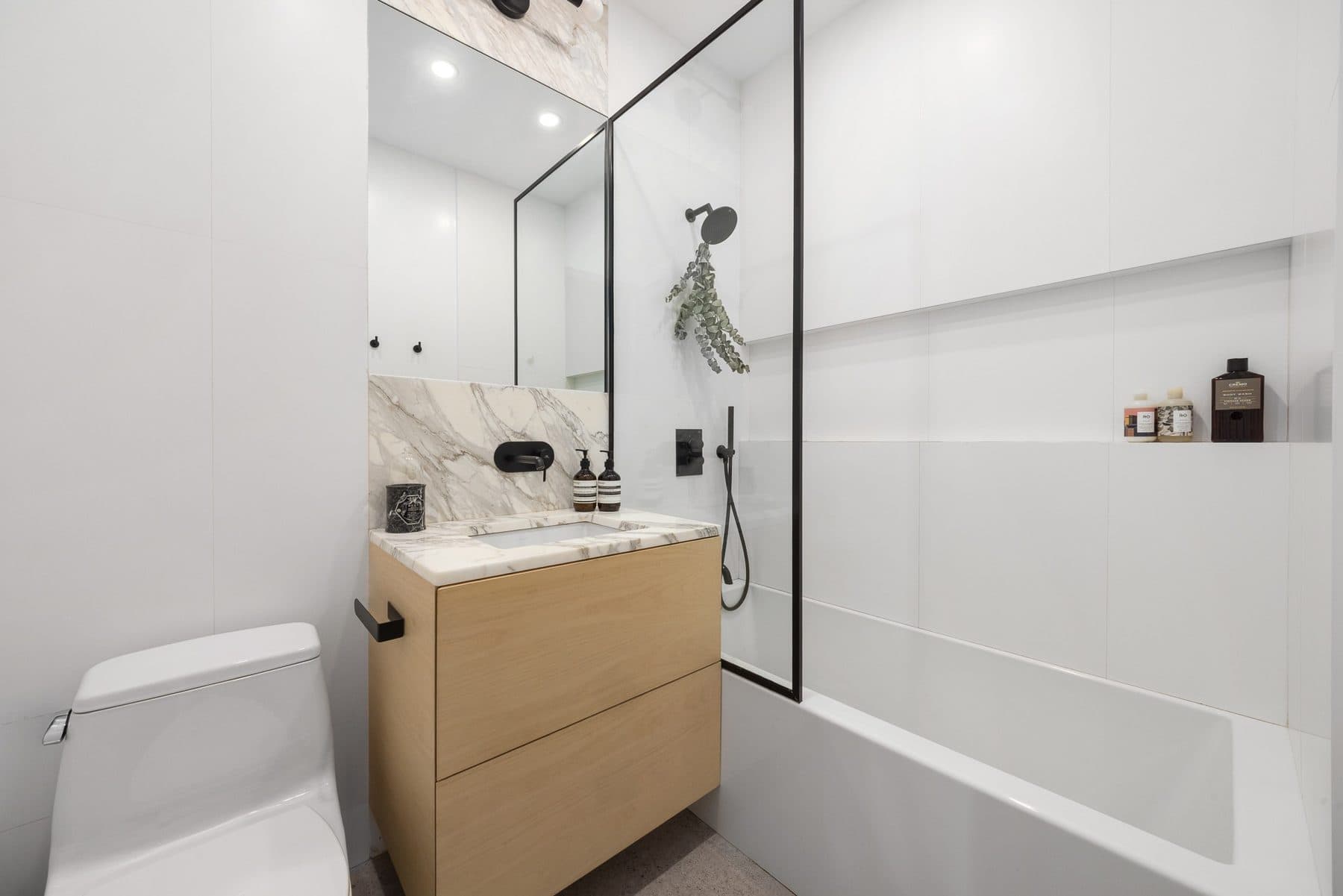 450 West 20th Street — photo 9