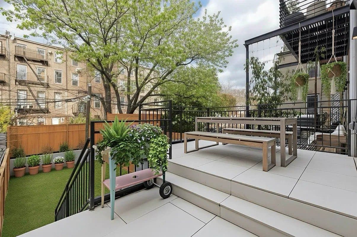 481 Madison Street — photo 11
