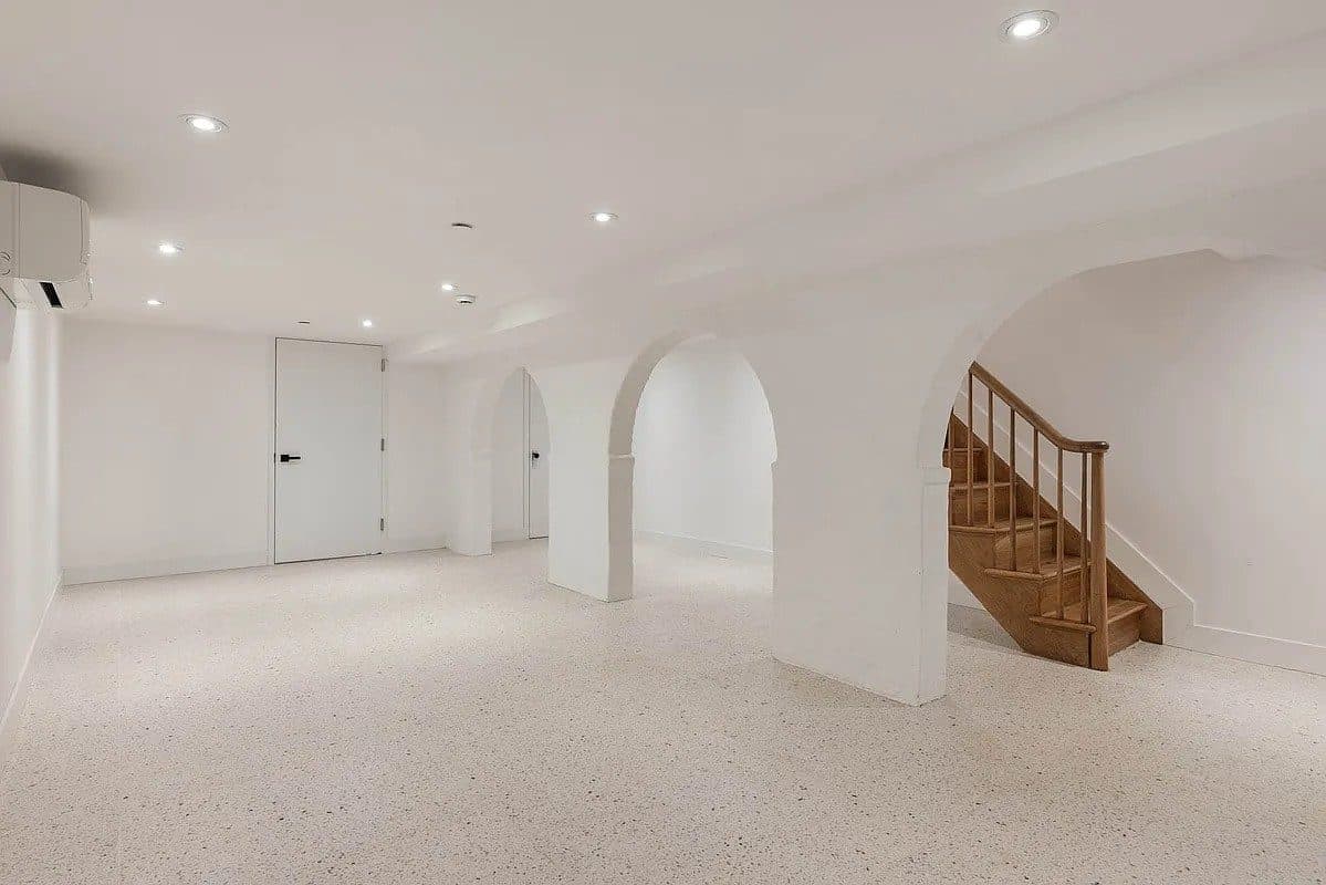 481 Madison Street — photo 26