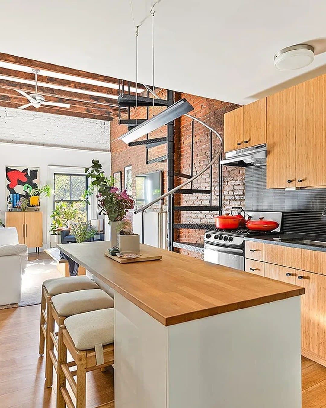 485 West 22nd Street — photo 5