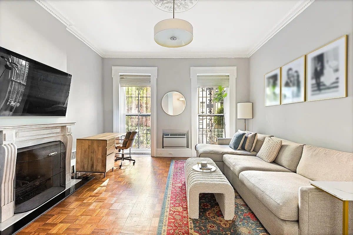 485 West 22nd Street — photo 4