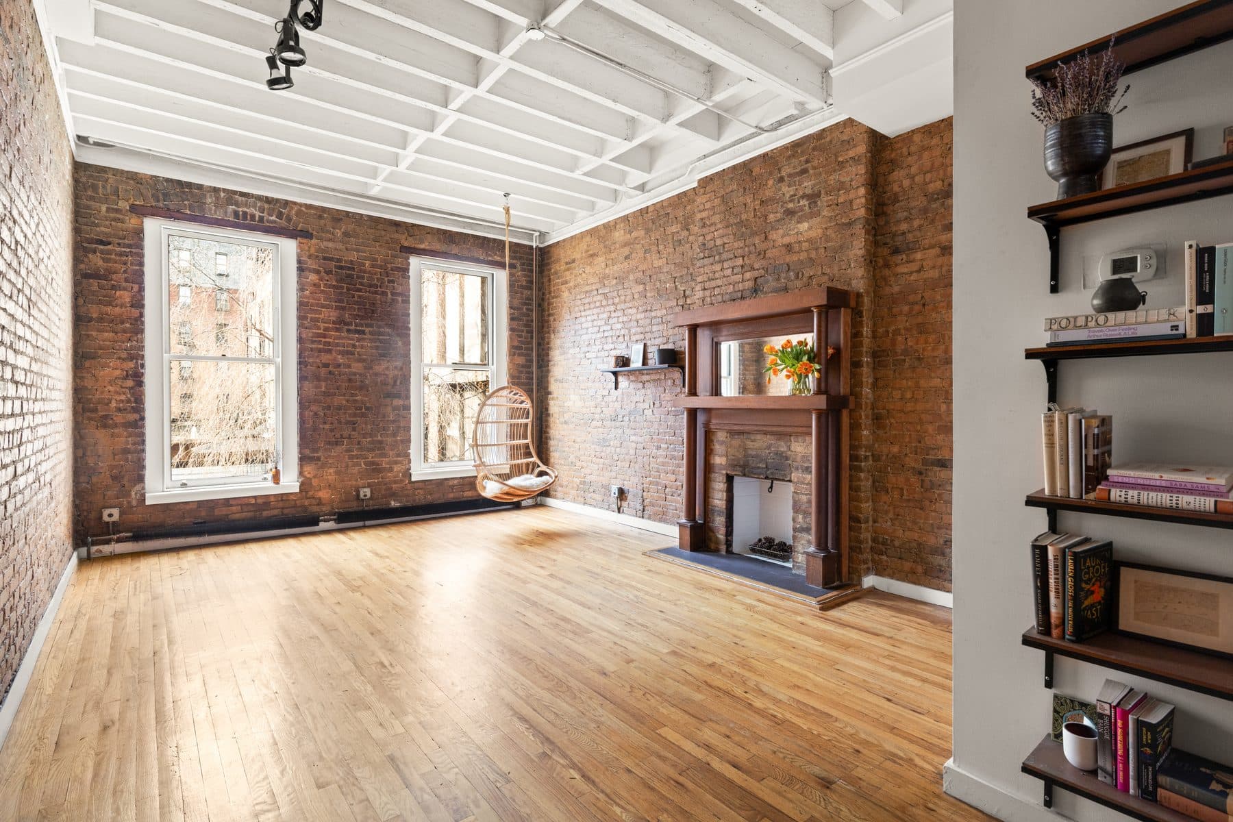 543 Manhattan Avenue — photo 12