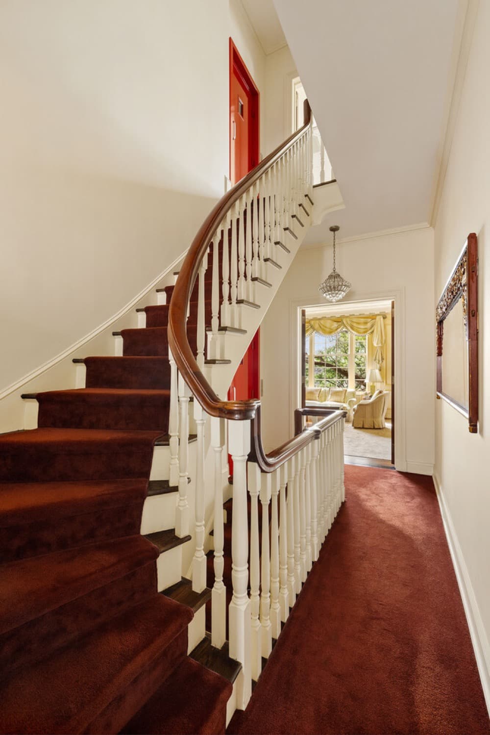 6 Sutton Square — photo 4