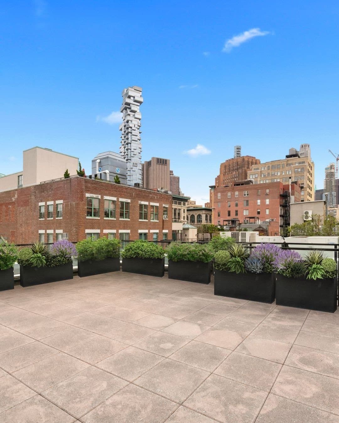 60 Beach Street — photo 10