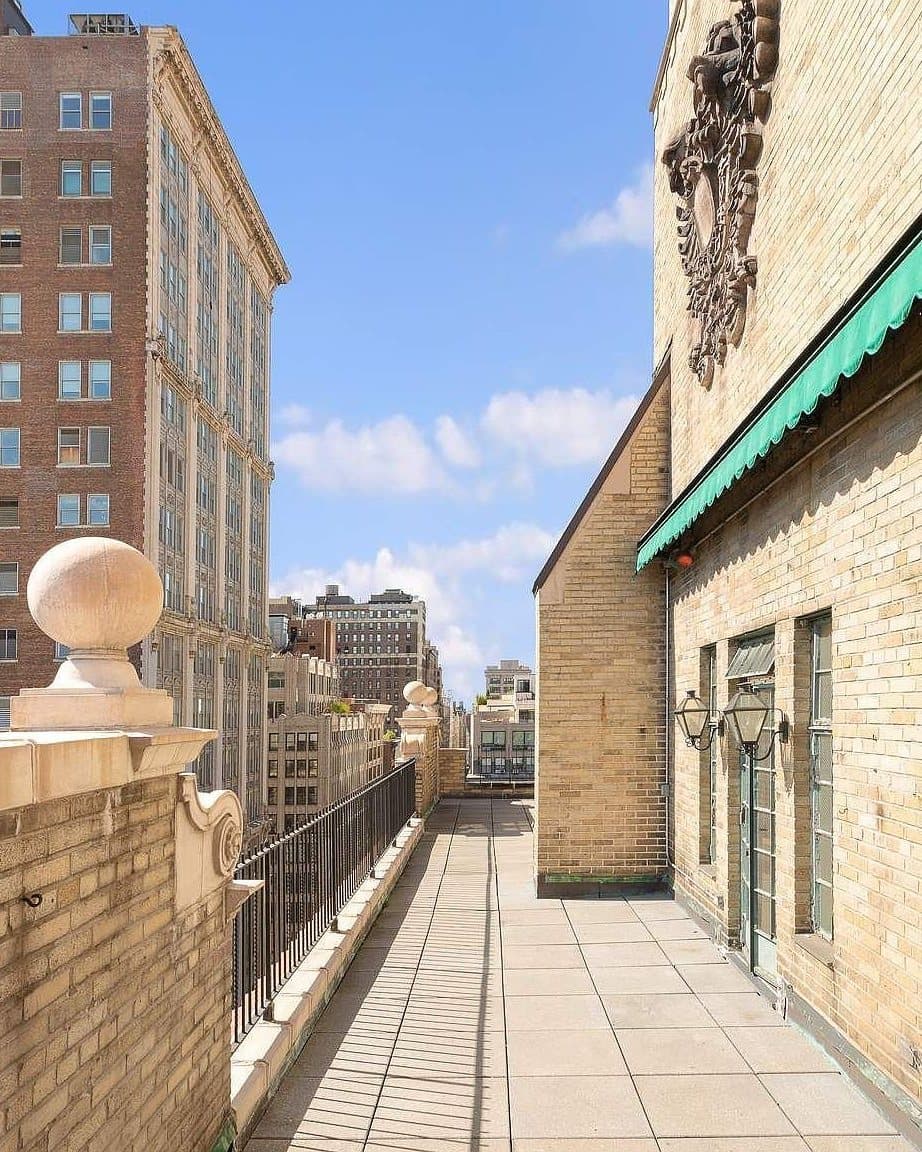 60 Gramercy Park North #PHA — photo 1