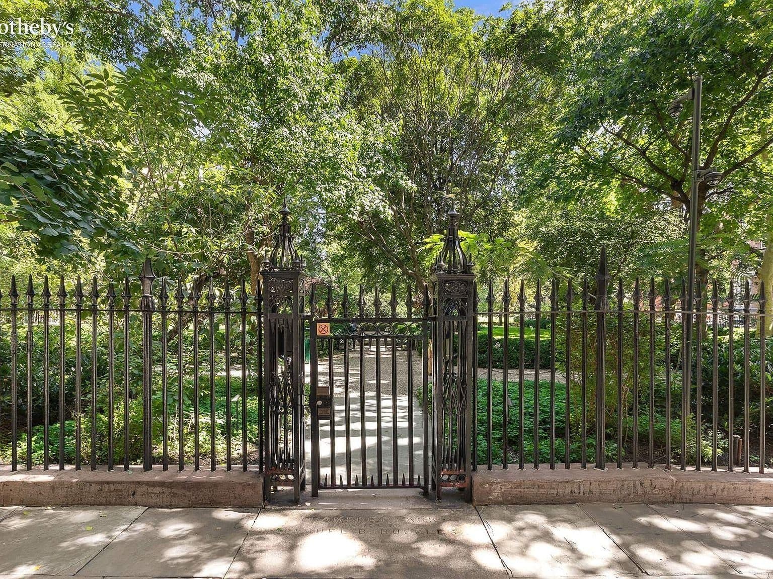 60 Gramercy Park North #PHA — photo 19