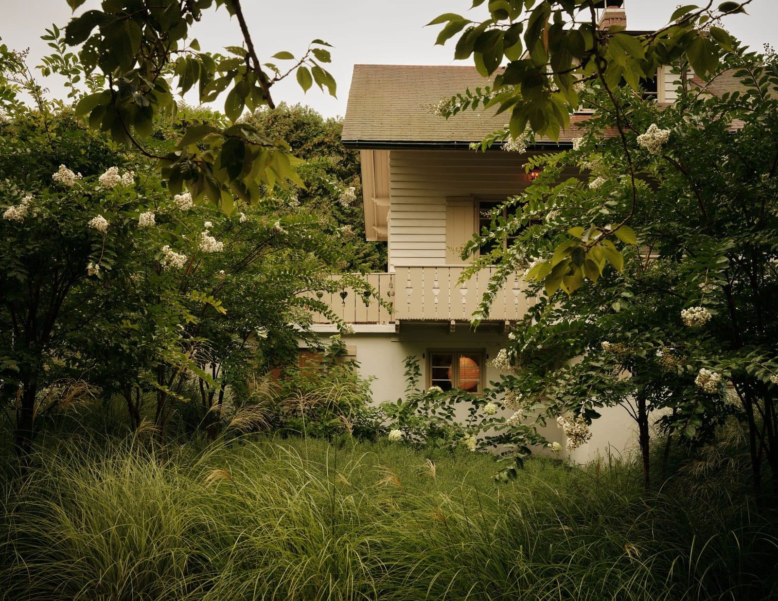 61 East — photo 41