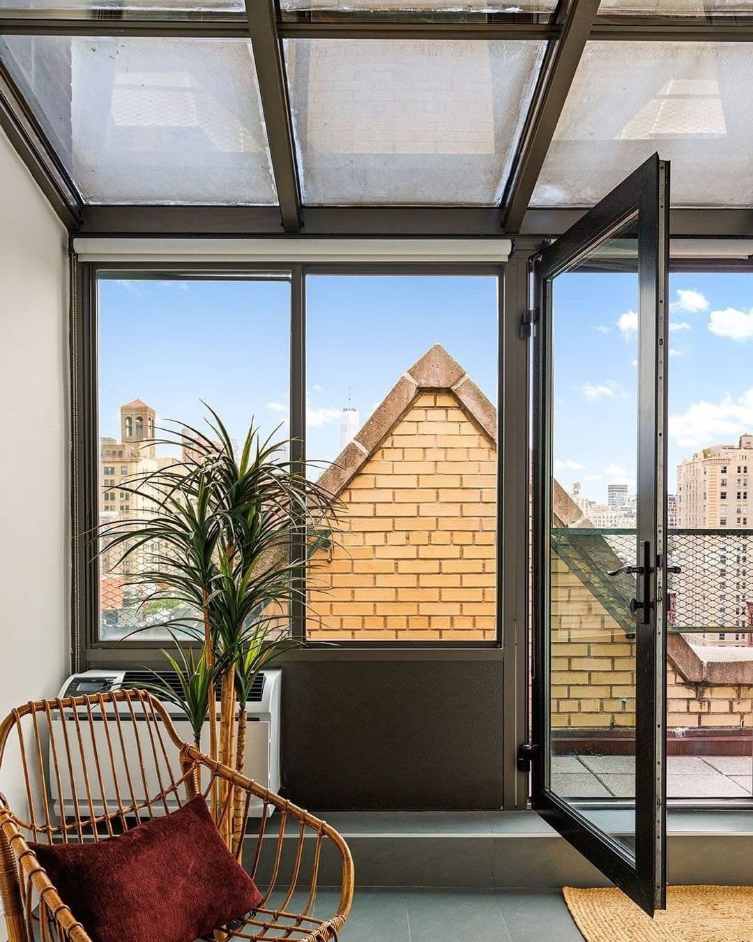 61 West 9th Street — photo 9