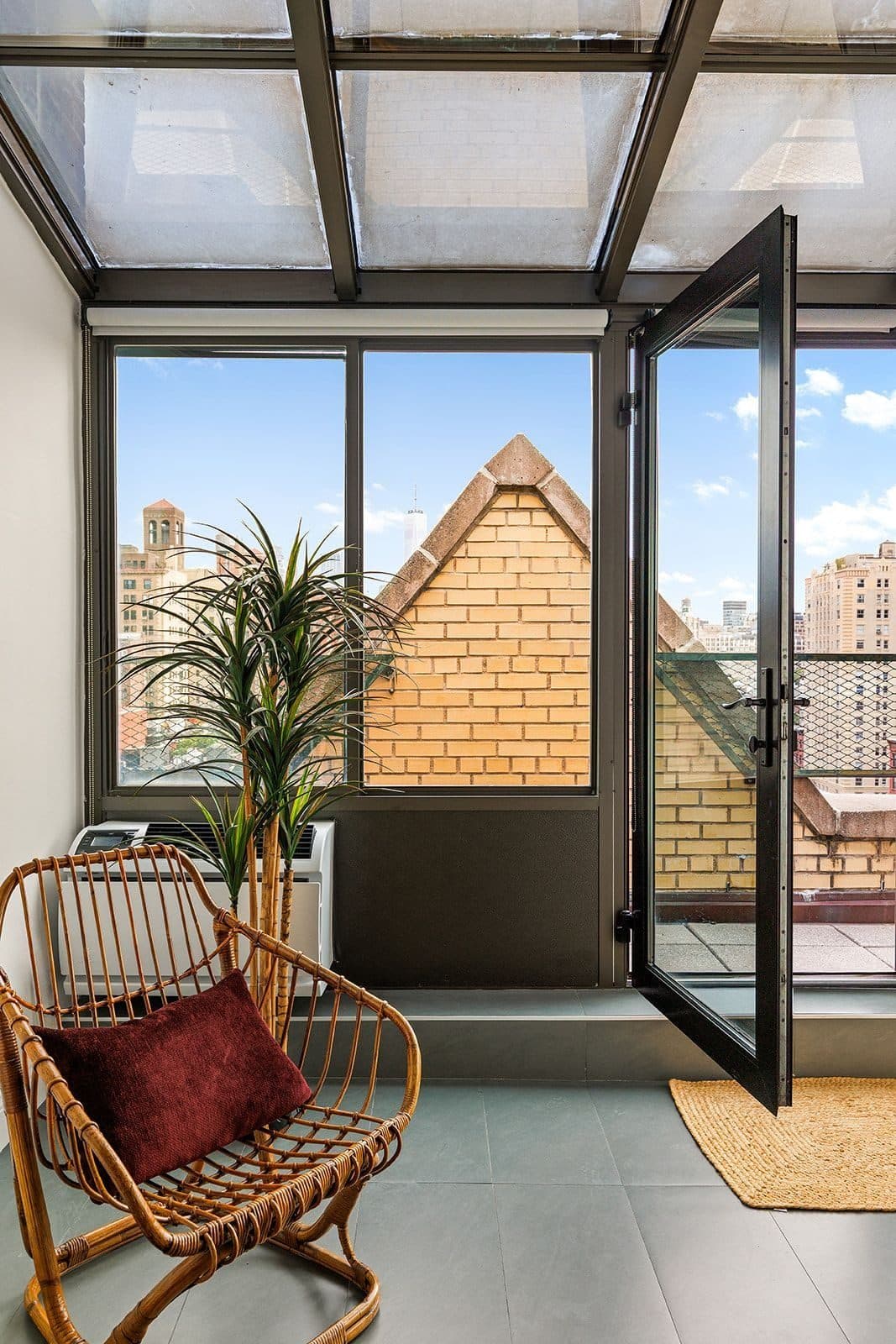 61 West 9th Street — photo 8