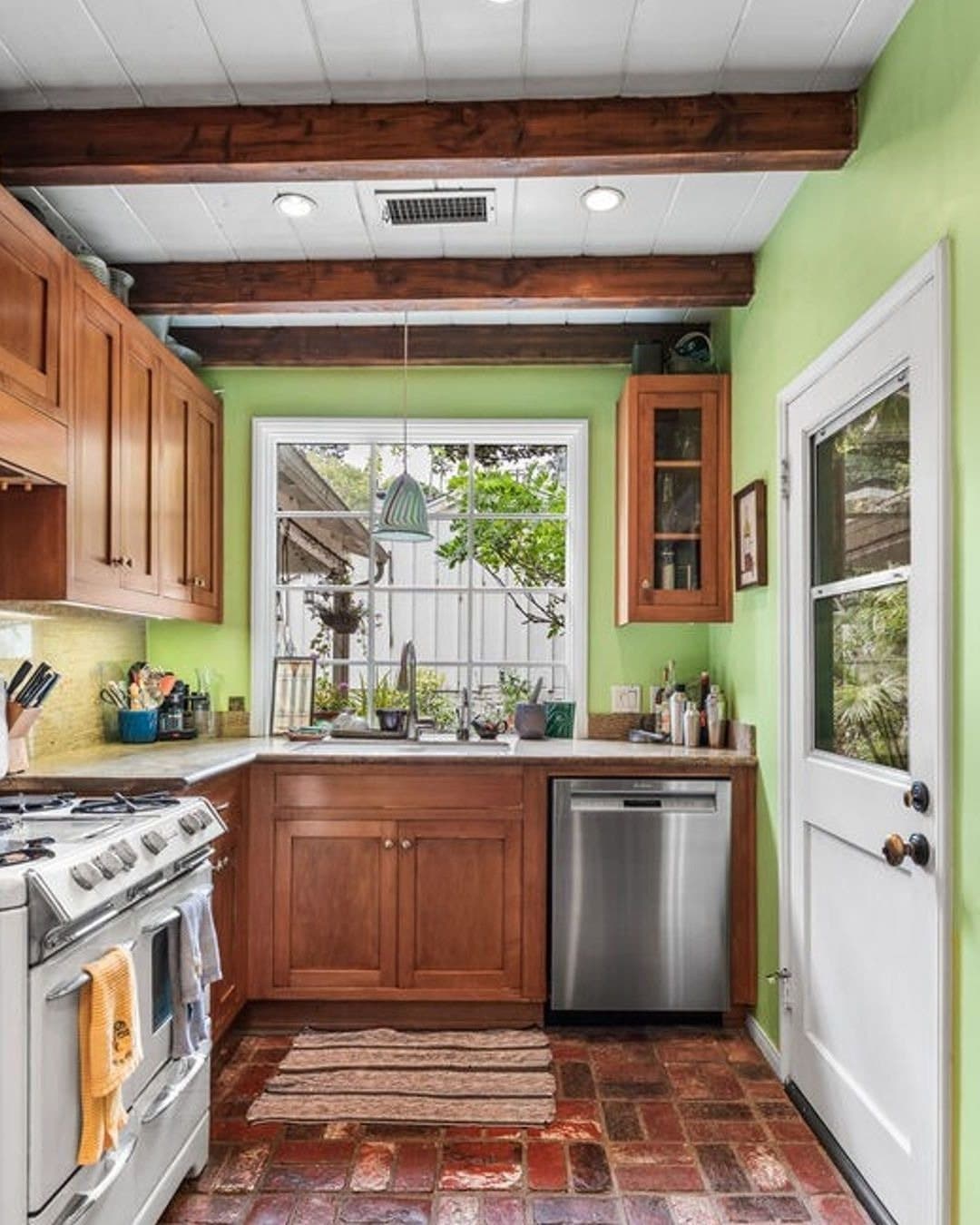6300 Grape Place — photo 4