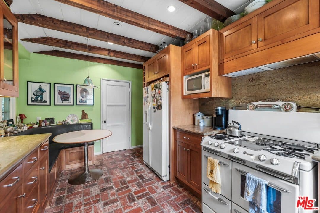 6300 Grape Place — photo 12
