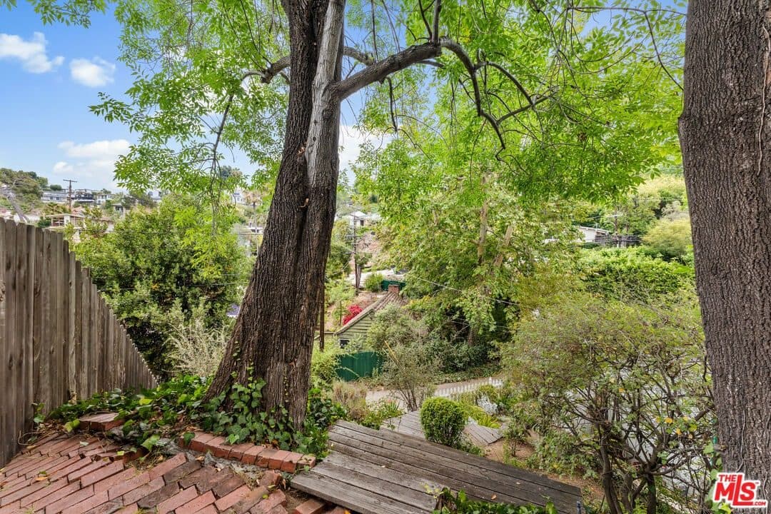 6300 Grape Place — photo 30