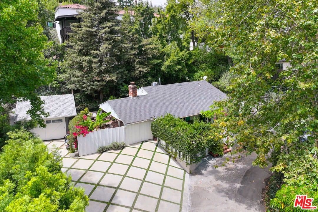 6300 Grape Place — photo 31