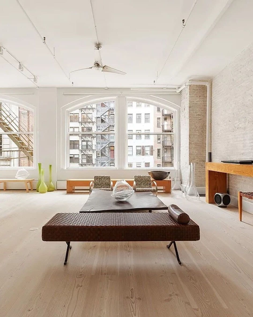 7 East 17th Street — photo 1