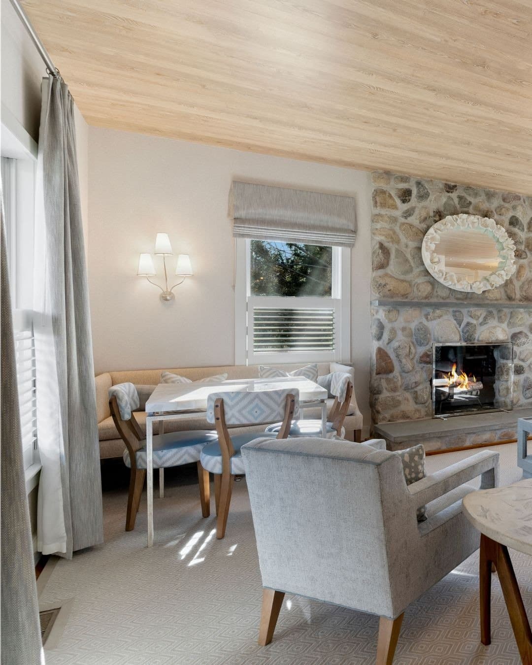 7 Locust Woods Dr — photo 2