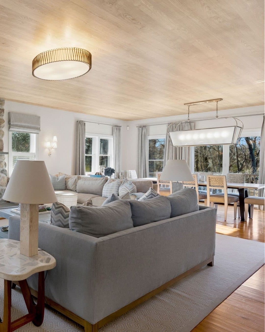 7 Locust Woods Dr — photo 3