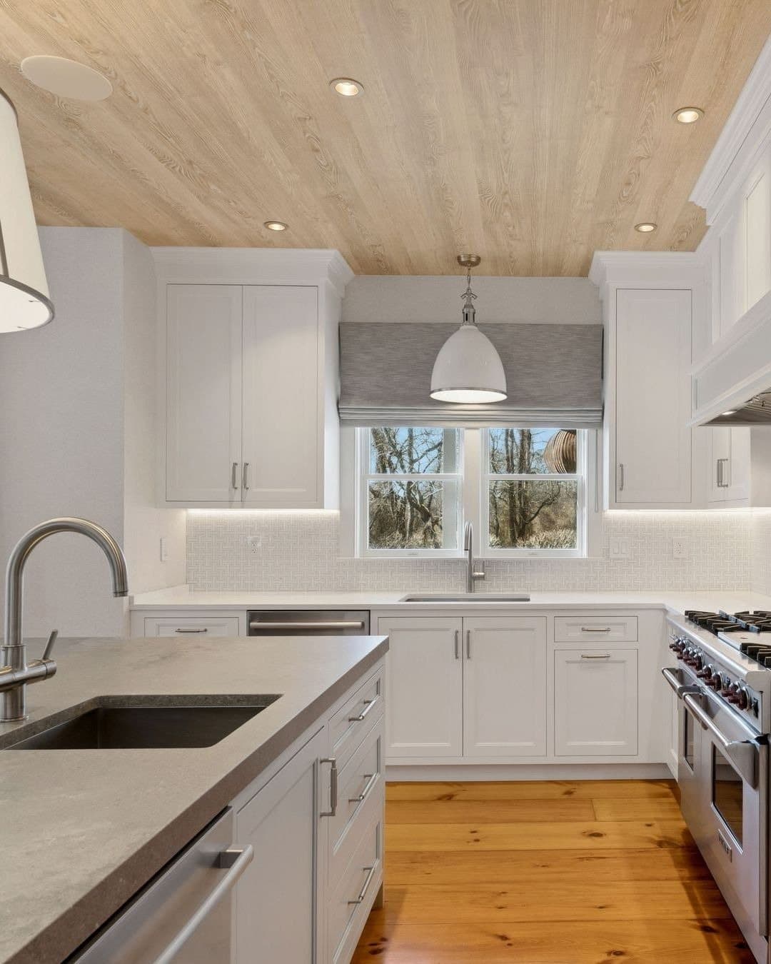 7 Locust Woods Dr — photo 4