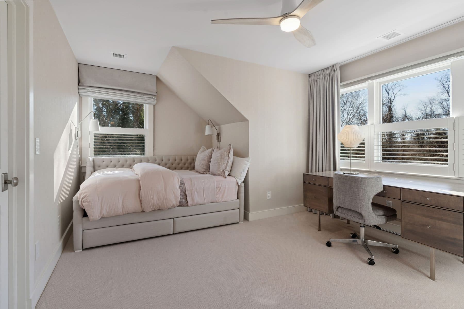 7 Locust Woods Dr — photo 28