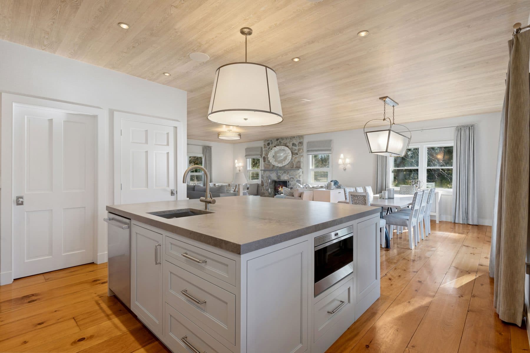 7 Locust Woods Dr — photo 33