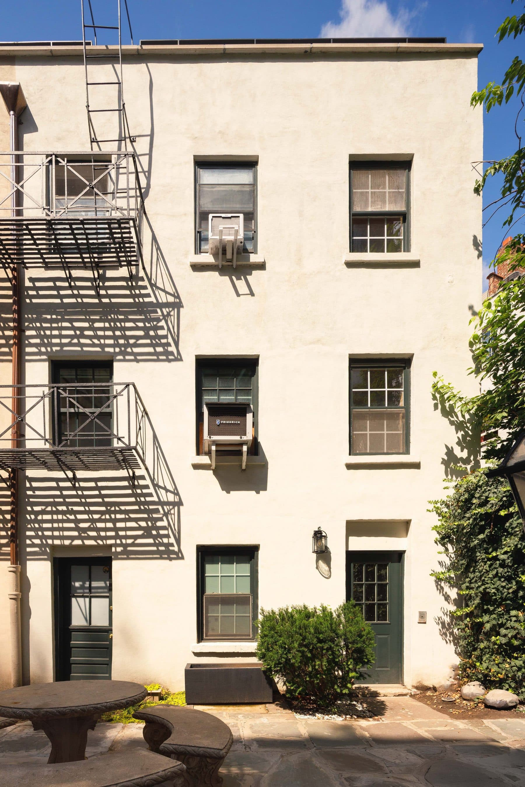 729 Greenwich Street — photo 6