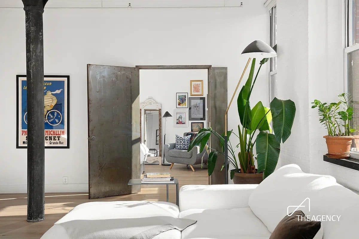735 East 9th Street #3FW — photo 5