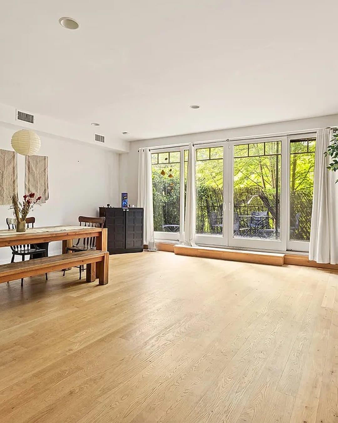 746 East 6th Street — photo 14