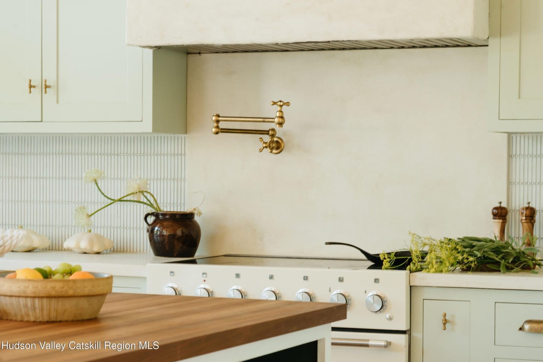 764 Lapla Road — photo 8