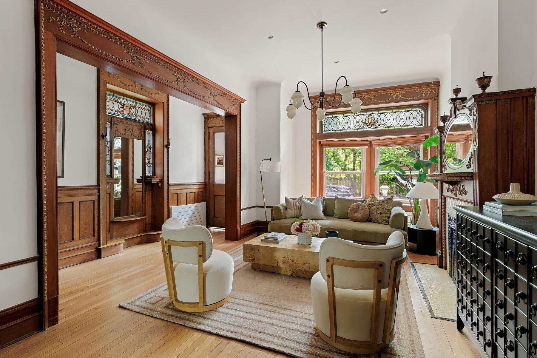 8 Polhemus Place — photo 2
