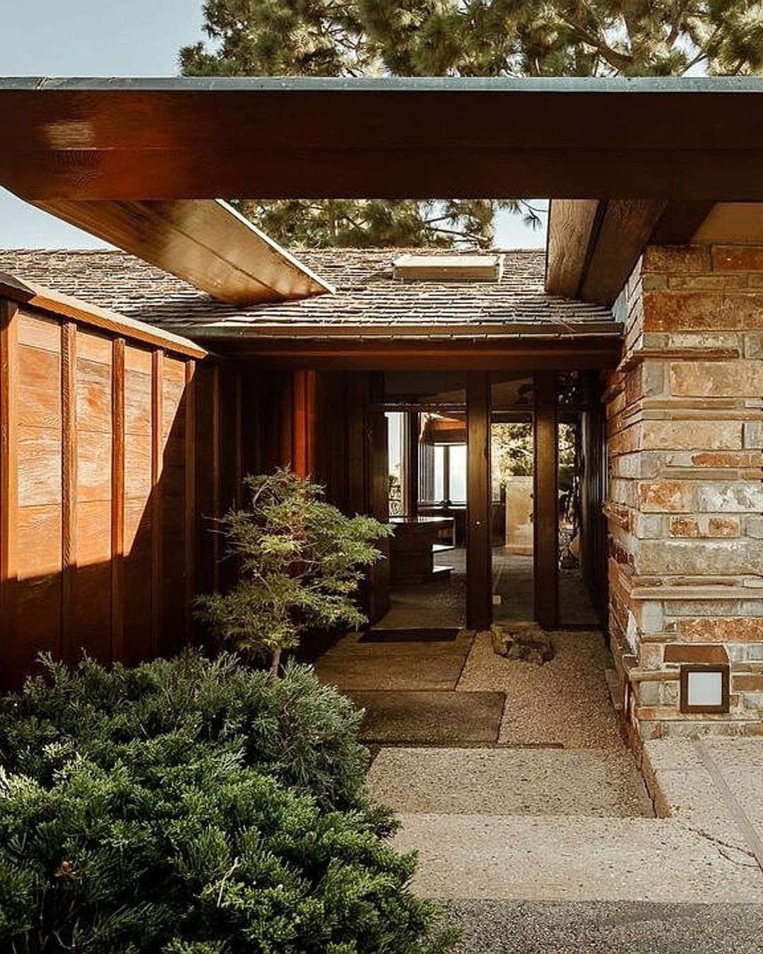 8 Sea Cove Drive — photo 1