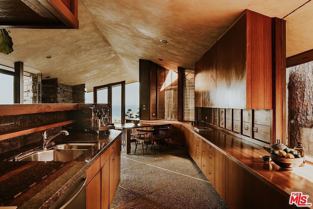 8 Sea Cove Drive — photo 32