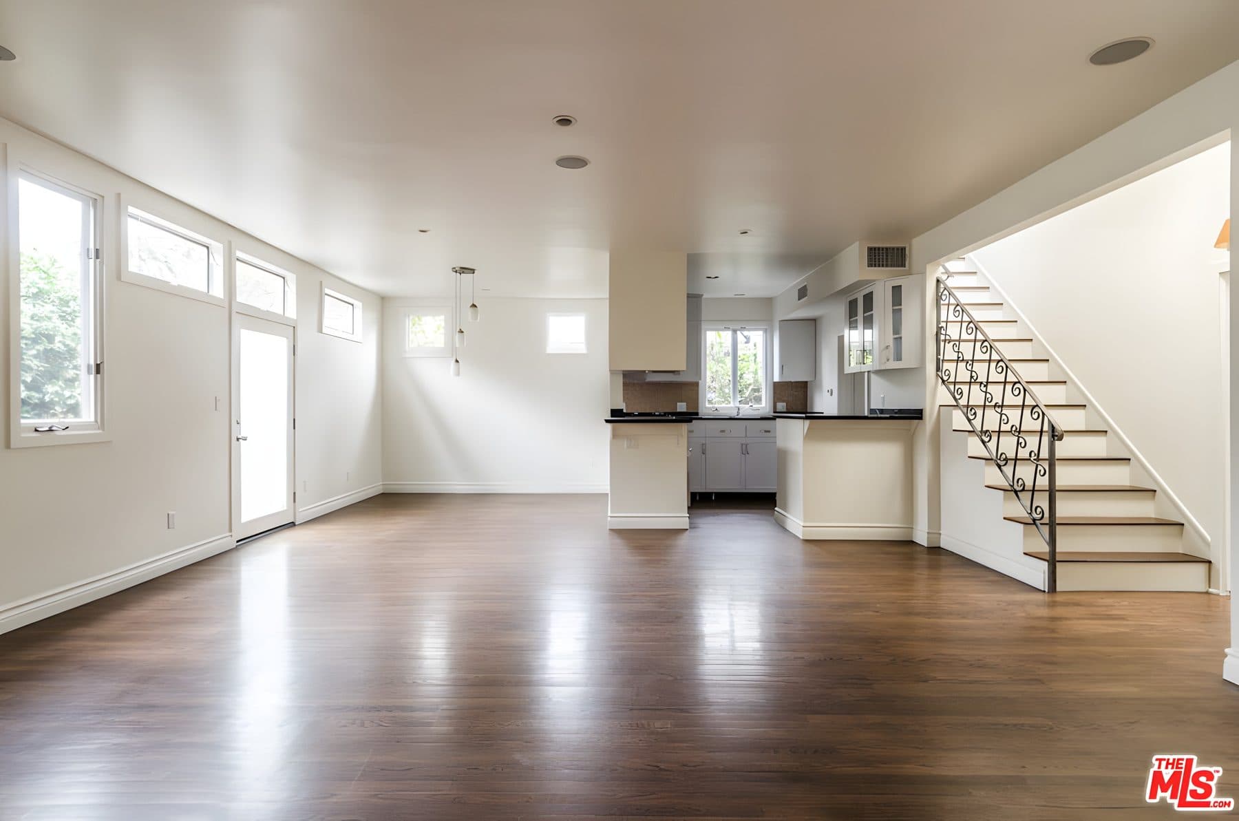 805 Crestmoore Place — photo 39