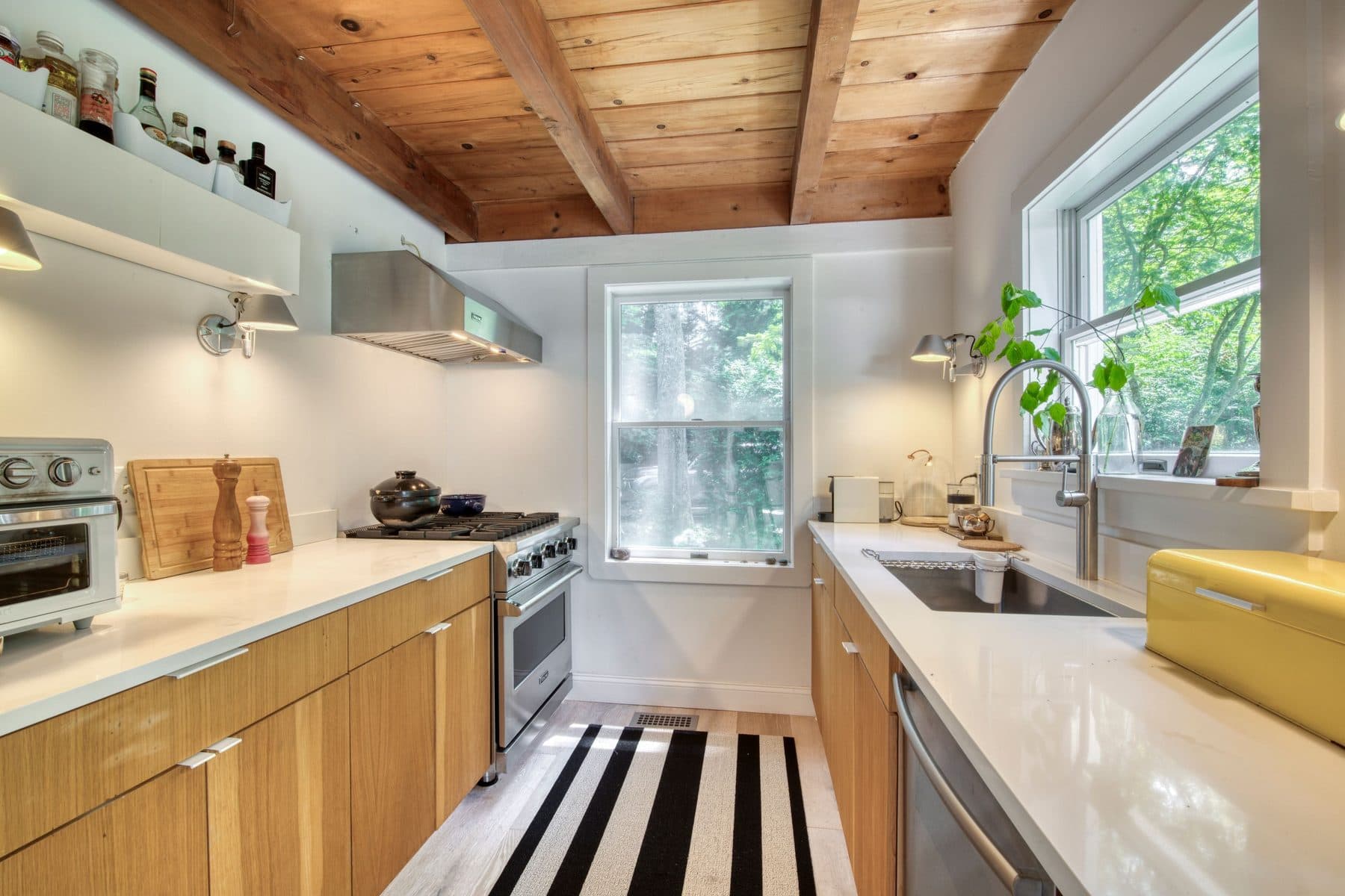 85 Woodbine Drive — photo 3
