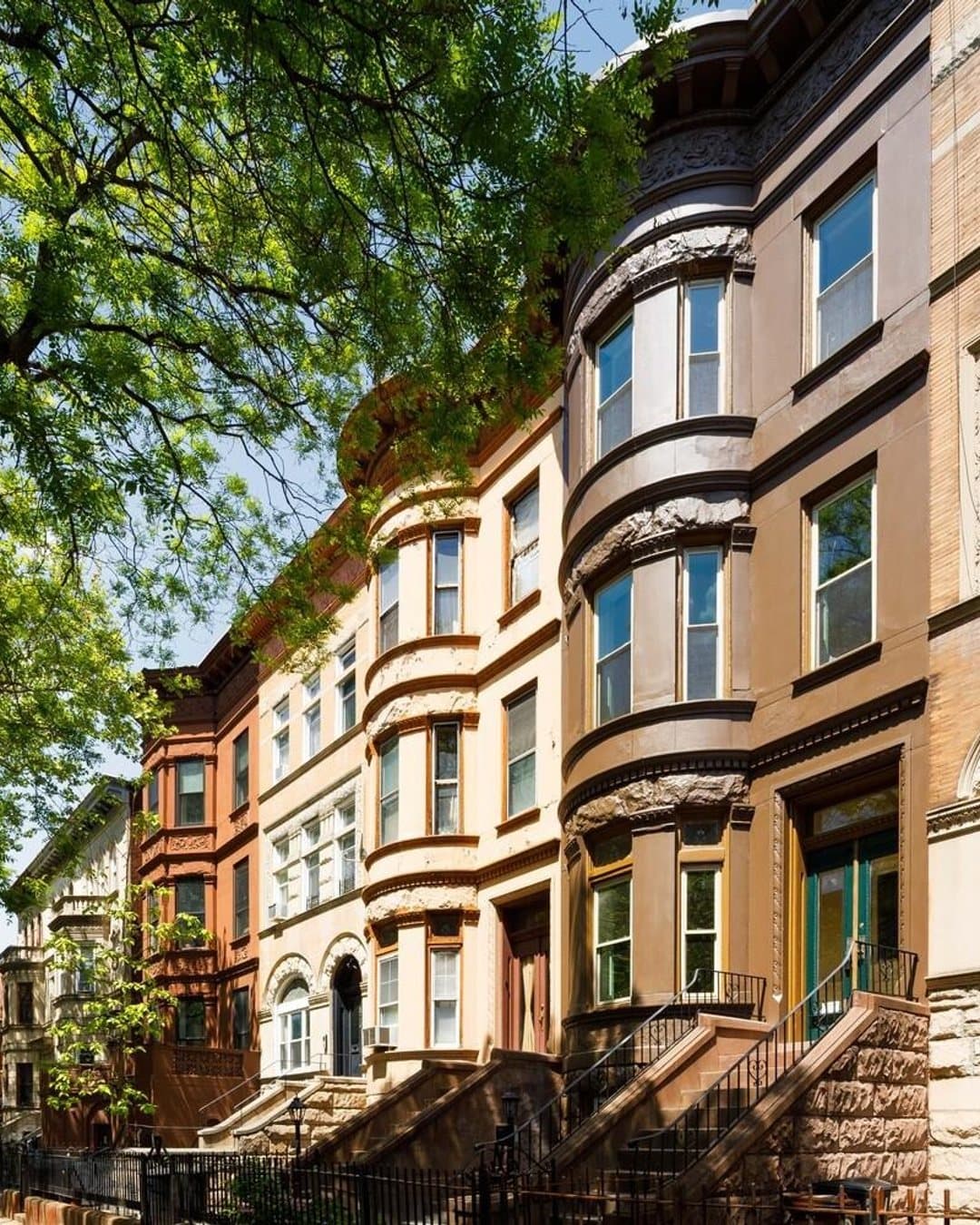 877 Park Place — photo 25