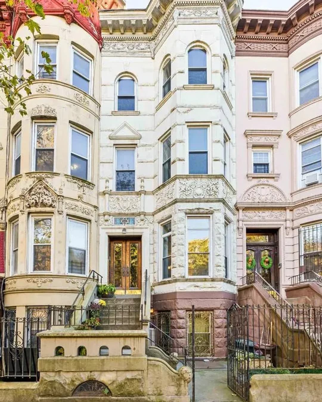 882 Park Place — photo 9
