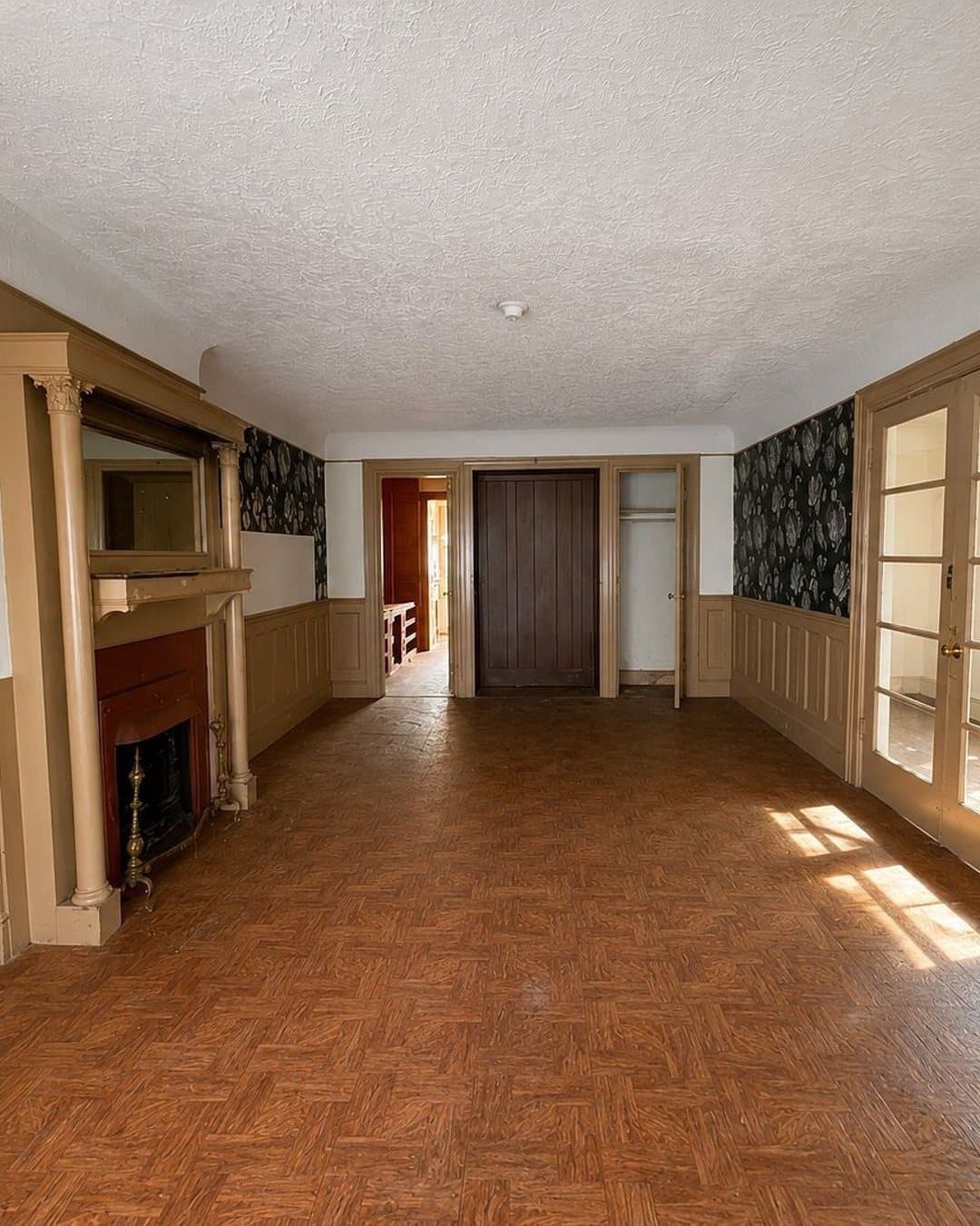 897 Lincoln Place — photo 5