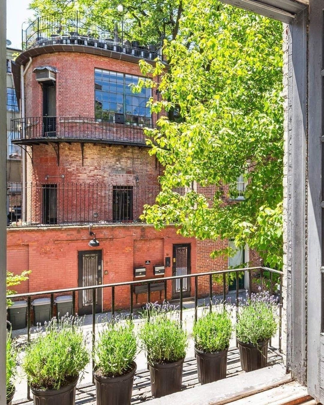 9 MacDougal Alley — photo 8