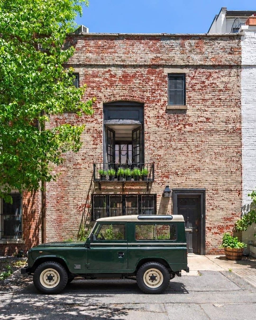 9 MacDougal Alley — photo 10