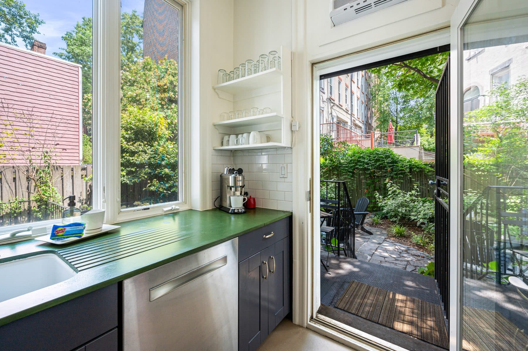 333 Adelphi Street — photo 10