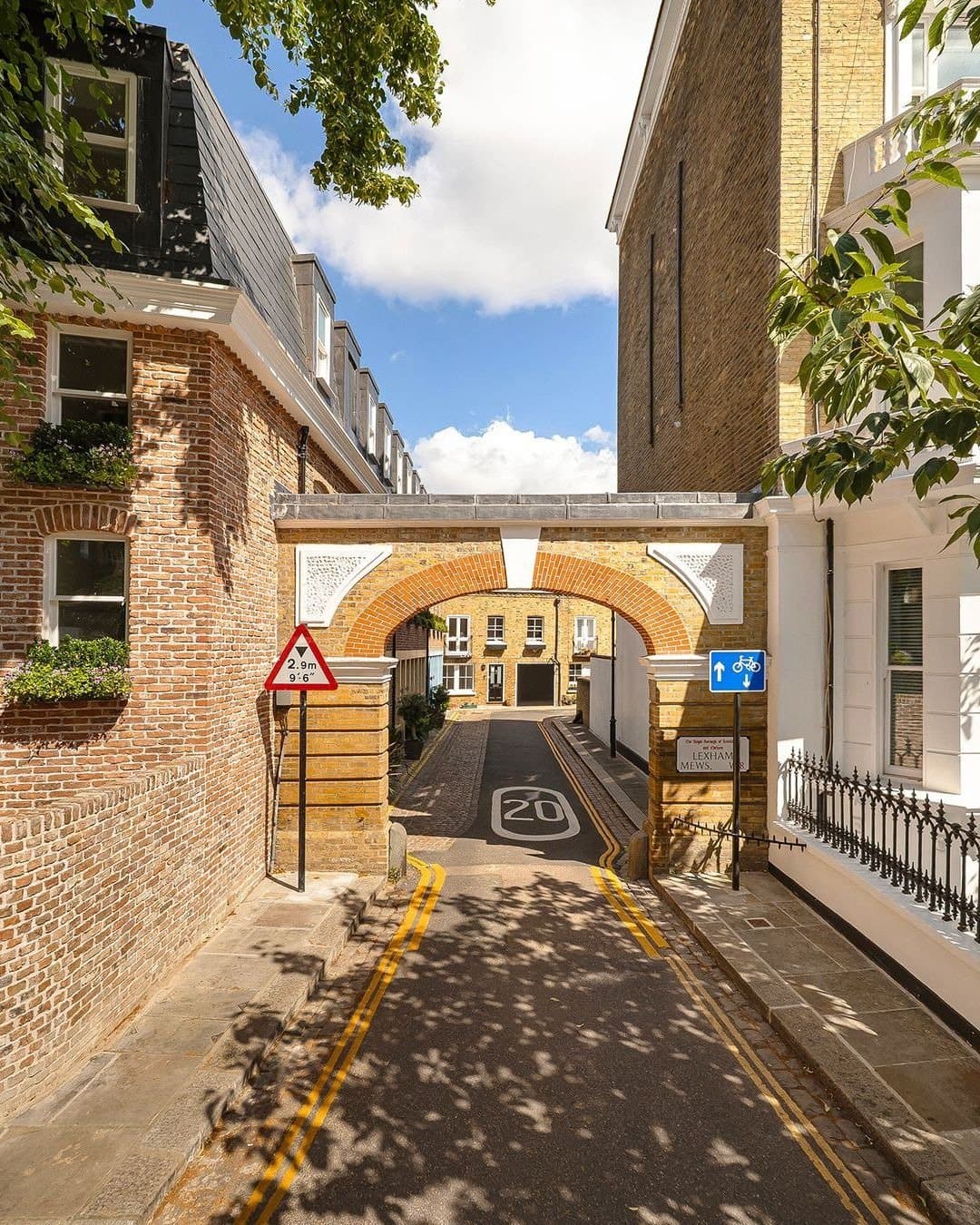 Lexham Mews — photo 2