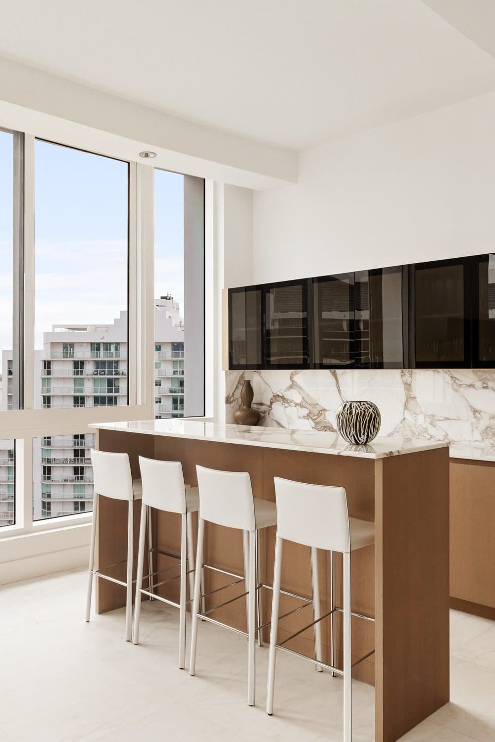 An Oceanfront Lower Penthouse, Miami Beach — photo 5