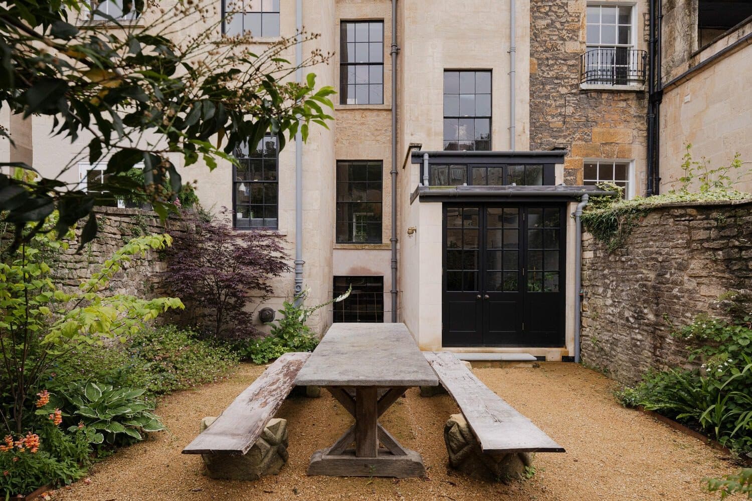St James's Square — photo 37