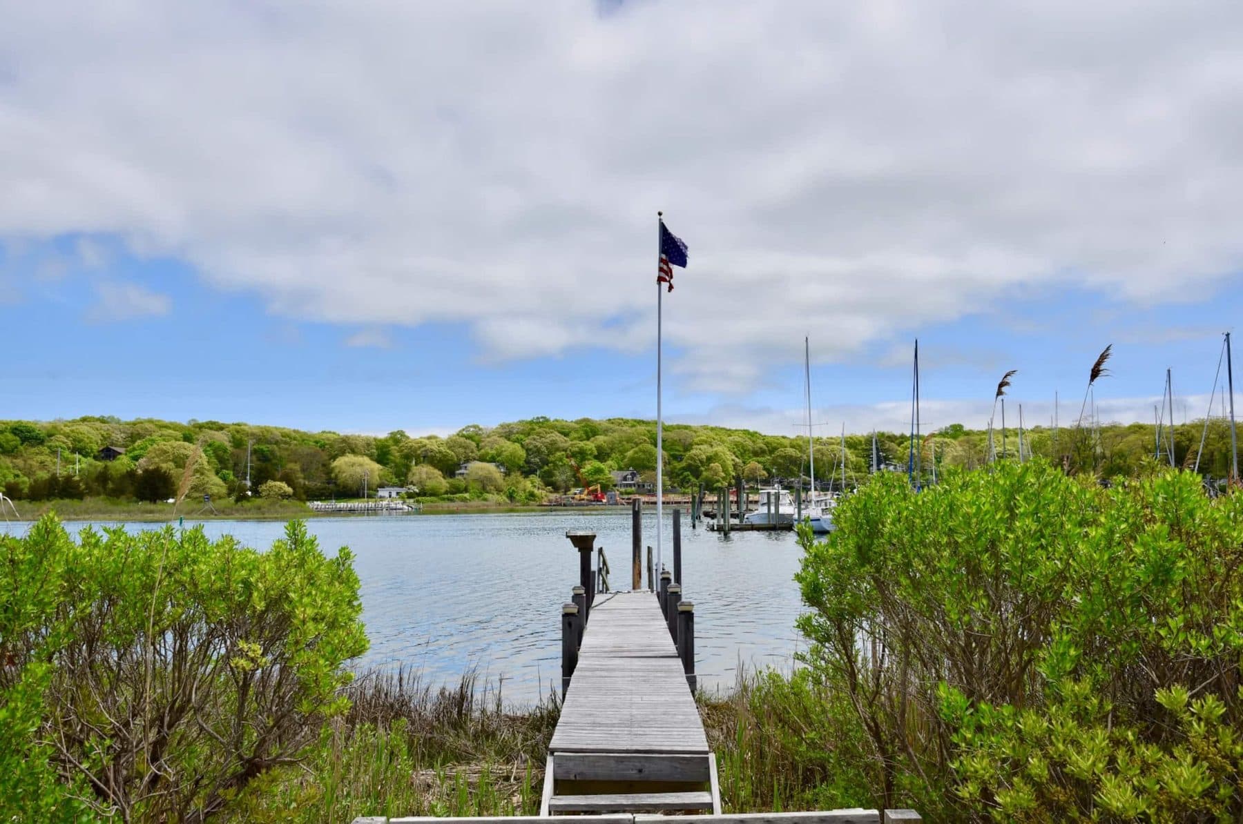 A Waterfront Retreat on Three Mile Harbor — photo 5