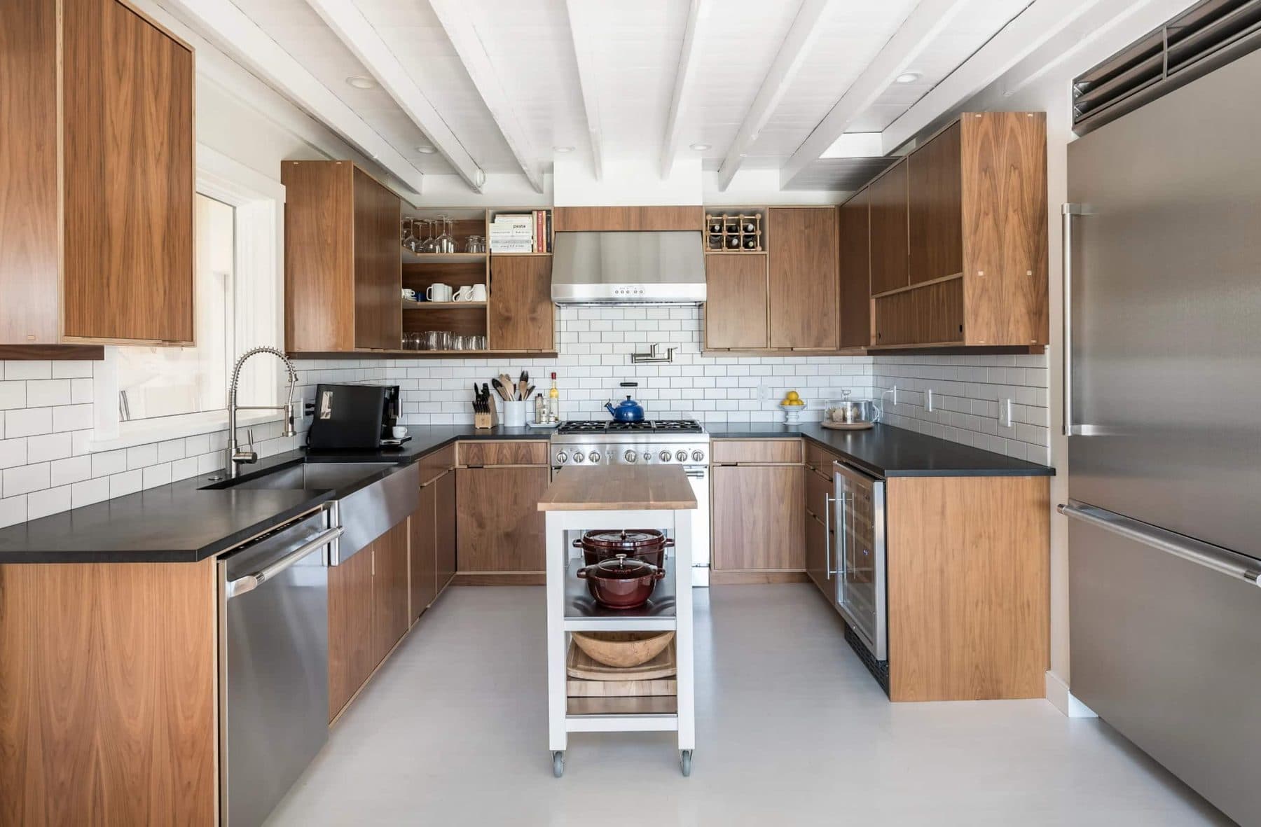 A Waterfront Retreat on Three Mile Harbor — photo 9