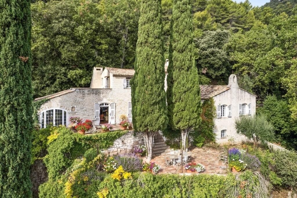 Tourrettes-sur-Loup villa and bastide — photo 1
