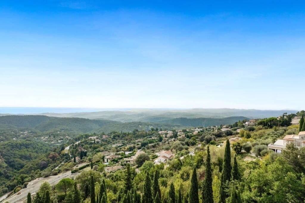 Tourrettes-sur-Loup villa and bastide — photo 2