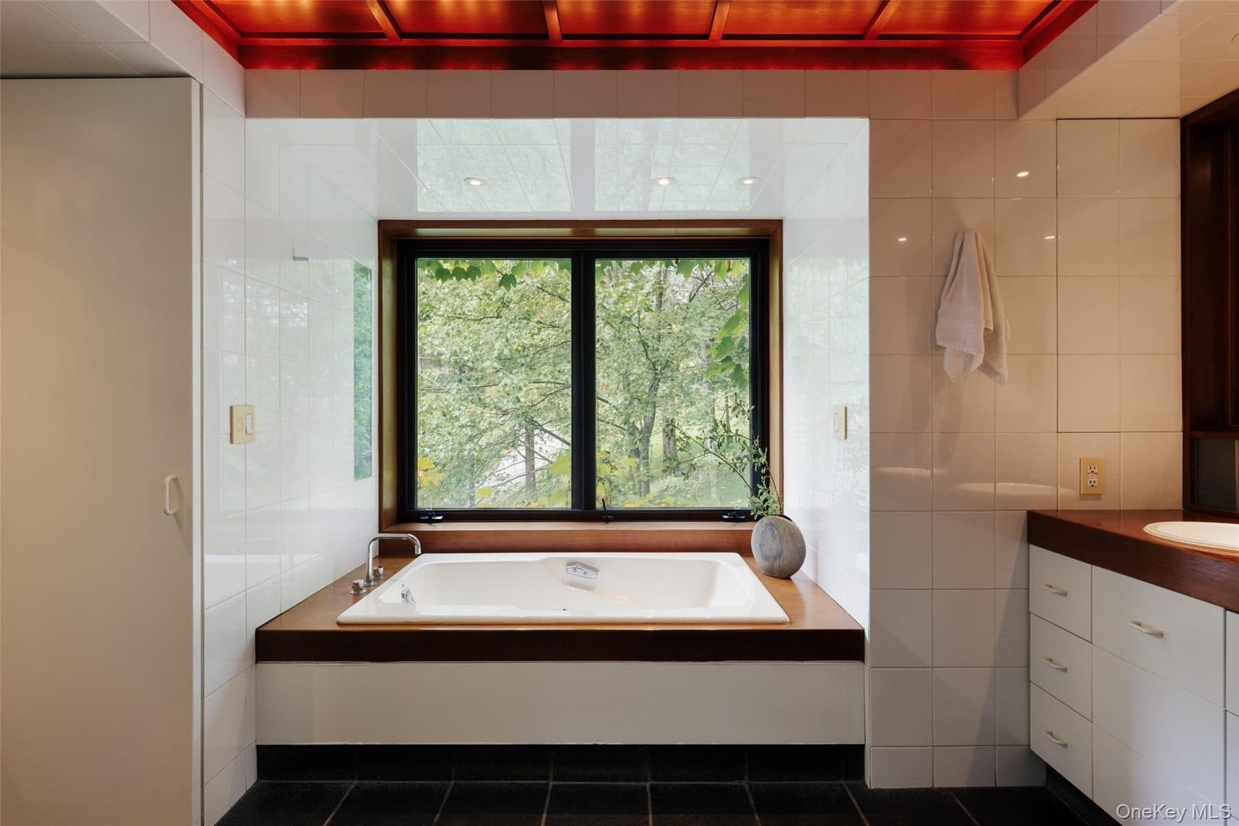 The Waterfall House, Rhinebeck, NY 12572 — photo 14