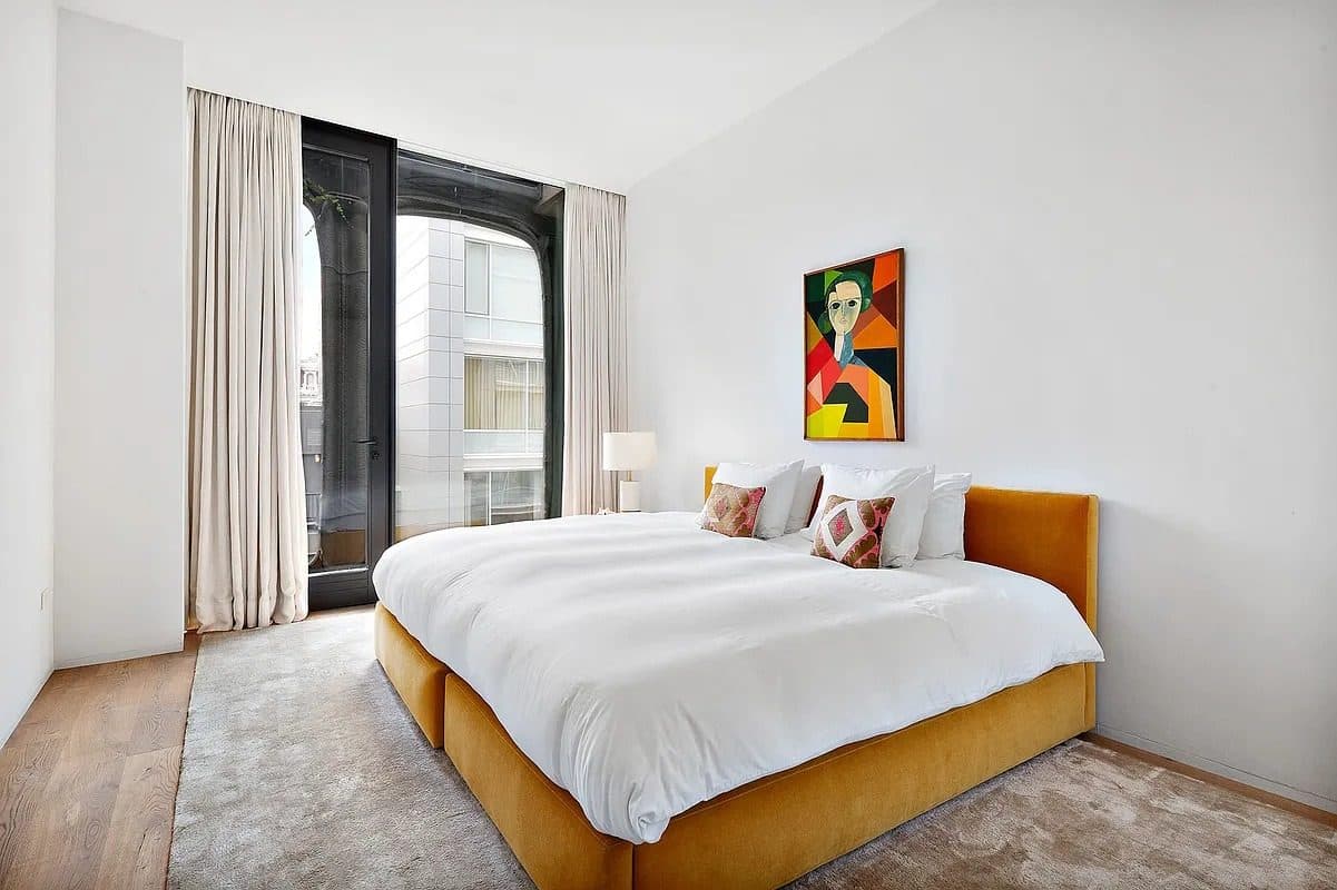 325 West Broadway — photo 11