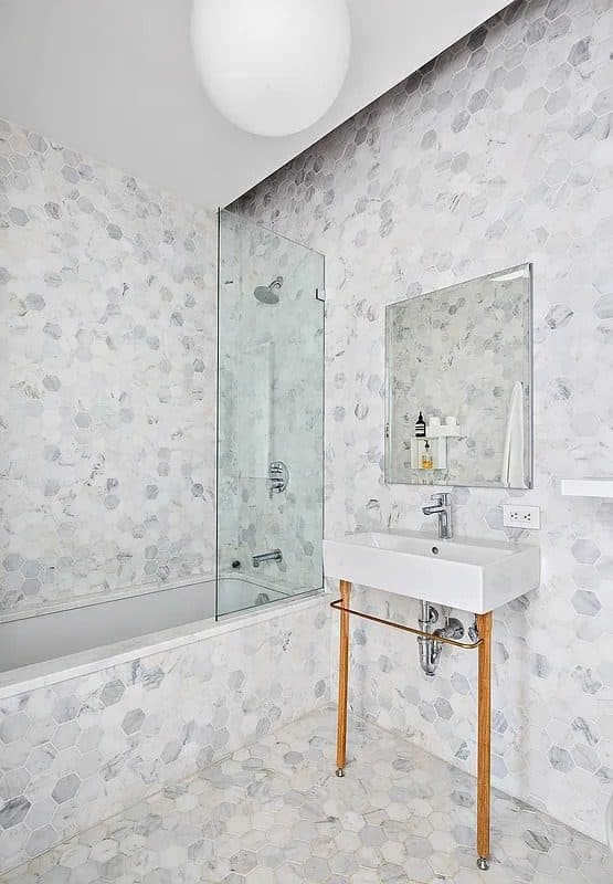 325 West Broadway — photo 13